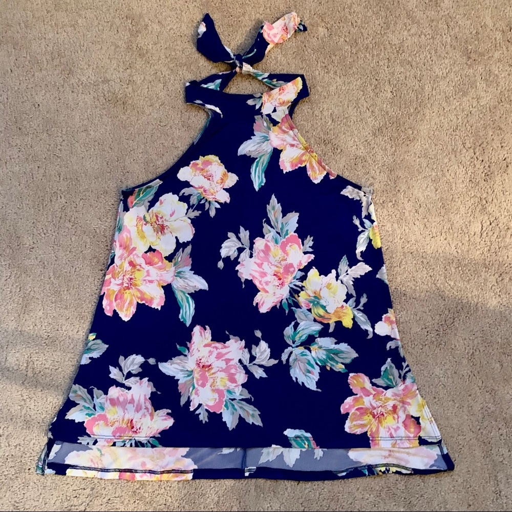 SALE ❗️NWOT Gilli Top